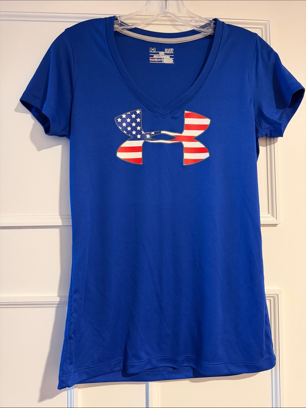 Under Armour Royal Blue V-Neck Heat Gear T Shirt American Flag Logo Patriotic